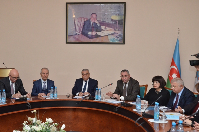UNESKO üzrə Azərbaycan Milli Komissiyasının 25 illiyi ilə əlaqədar Dövlət İdarəçilik Akademiyasında dəyirmi masa keçirilib