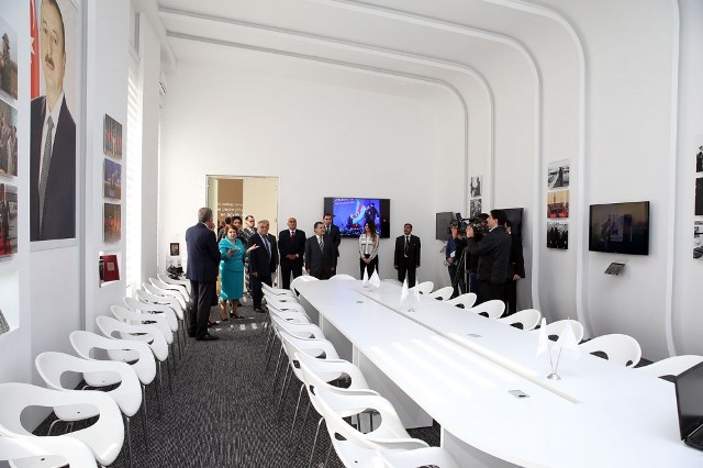 Dövlət Bayrağı Gününə və Konstitusiyamızın 20 illiyinə həsr olunan elmi-praktiki konfrans