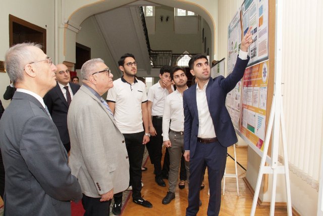 Dövlət İdarəçilik Akademiyasında “İnklüziv cəmiyyətin qurulmasında gənclərin rolu” mövzusunda Elmi Seminar keçirilib