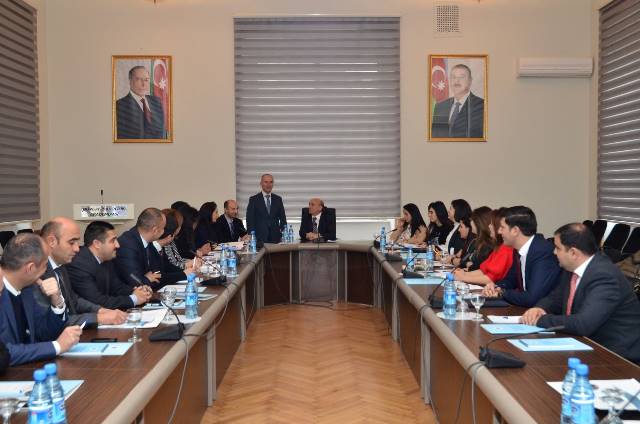 “Multikulturalizm-Azərbaycan Respublikasının Dövlət siyasəti kimi” istiqaməti üzrə qısamüddətli ixtisasartırma kursu keçirilmişdir