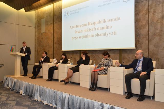 Azərbaycanda davamlı insan inkişafı naminə peşə seçiminin əhəmiyyəti mövzusunda müzakirələr aparılıb