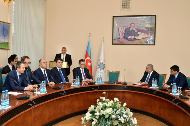 Azərbaycan Respublikasının Prezidenti yanında Dövlət İdarəçilik Akademiyası ilə Azərbaycan Respublikasının Gənclər və İdman Nazirliyi arasında Əməkdaşlıq Memorandumu imzalanıb