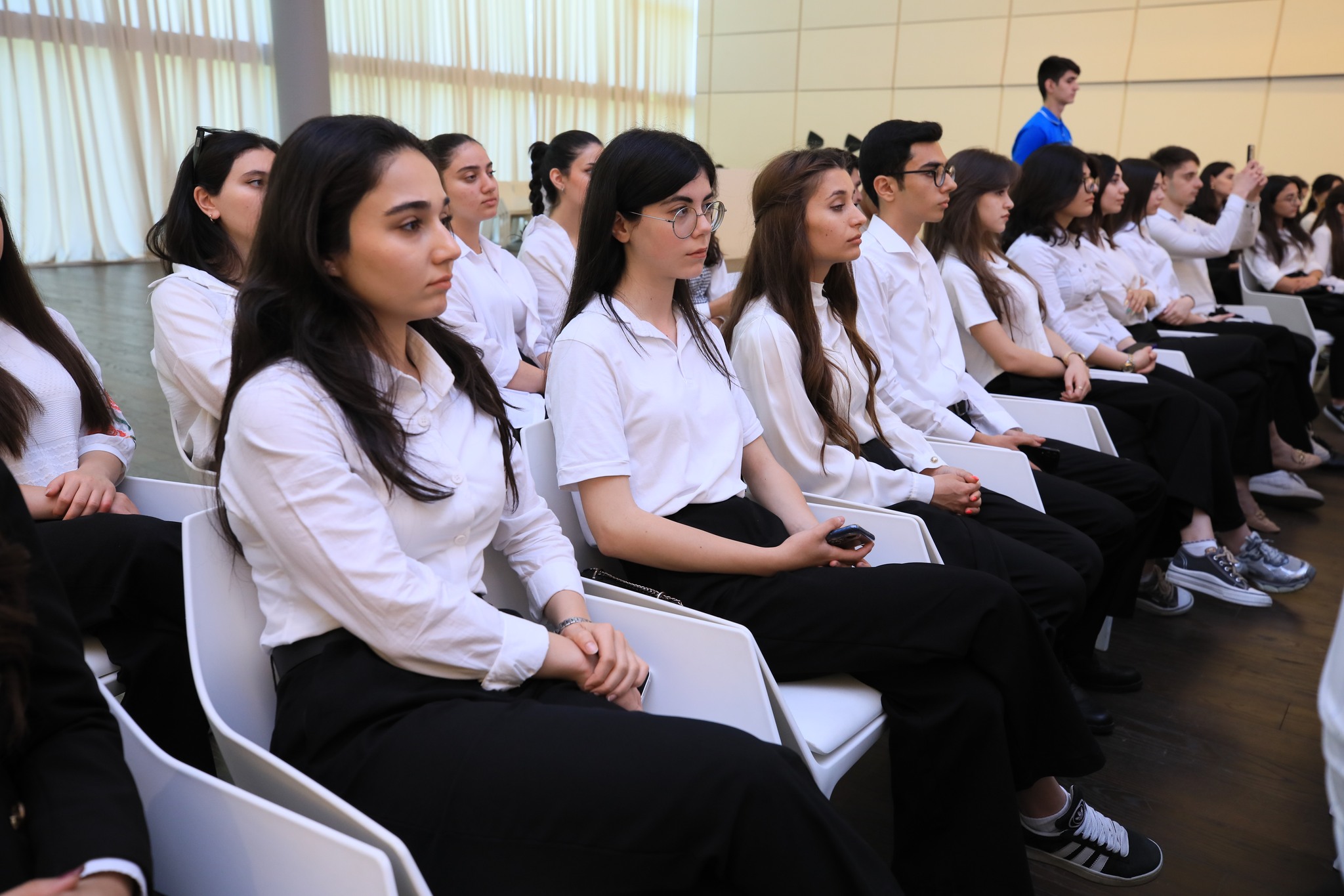 “Prezident İlham Əliyevin innovativ dövlət idarəçiliyi texnologiyaları: COP29-a aparan yol” mövzusunda təqdimat keçirilib