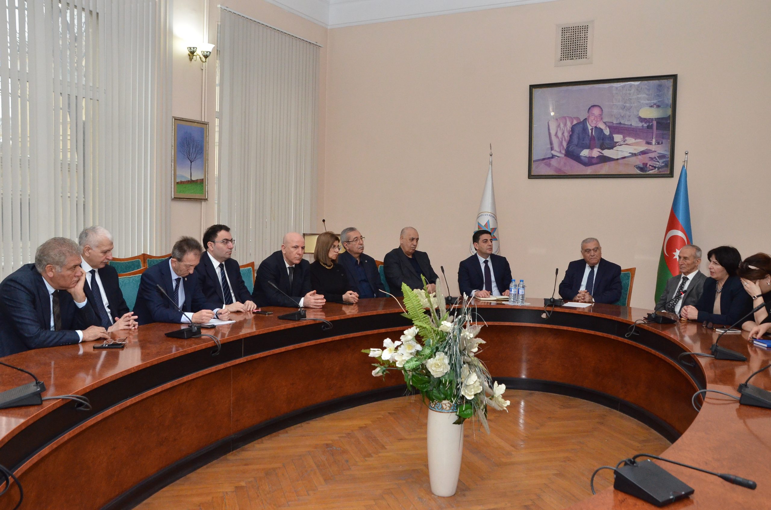 Dövlət İdarəçilik Akademiyasında 20 Yanvar faciəsi qurbanlarının xatirəsi anılıb