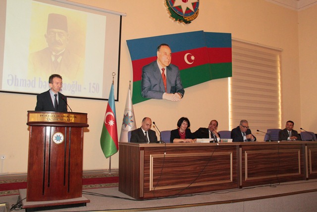 Dövlət İdarəçilik Akademiyasında Əhməd bəy Ağaoğlunun anadan olmasının 150 illiyi qeyd edilib