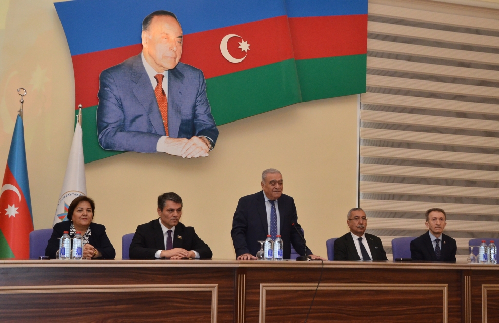 DİA-da 8 Noyabr – Zəfər Gününə həsr olunmuş elmi-praktik konfrans