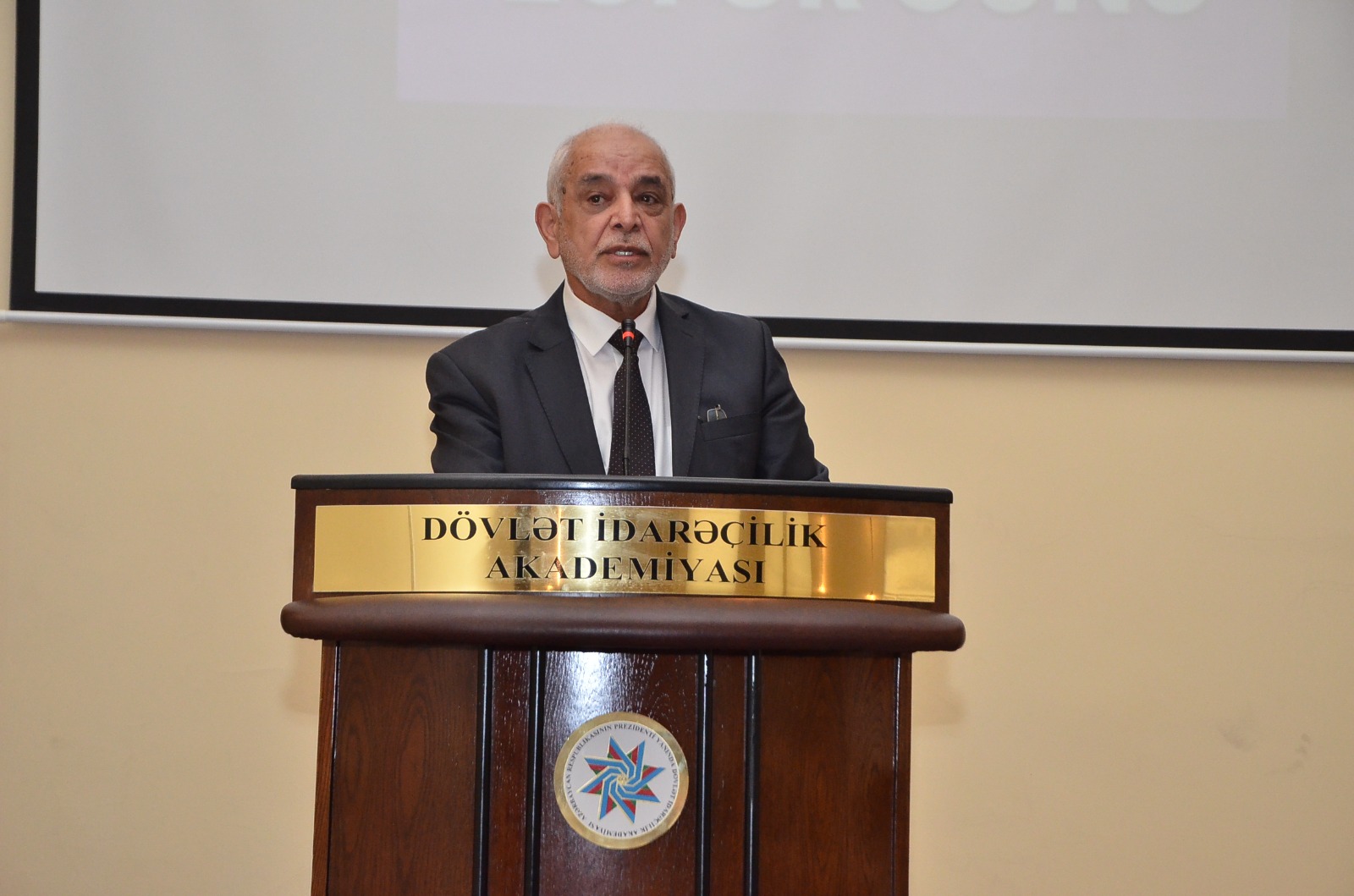 DİA-da 8 Noyabr - Zəfər Günü ilə əlaqədar konfrans baş tutmuşdur.