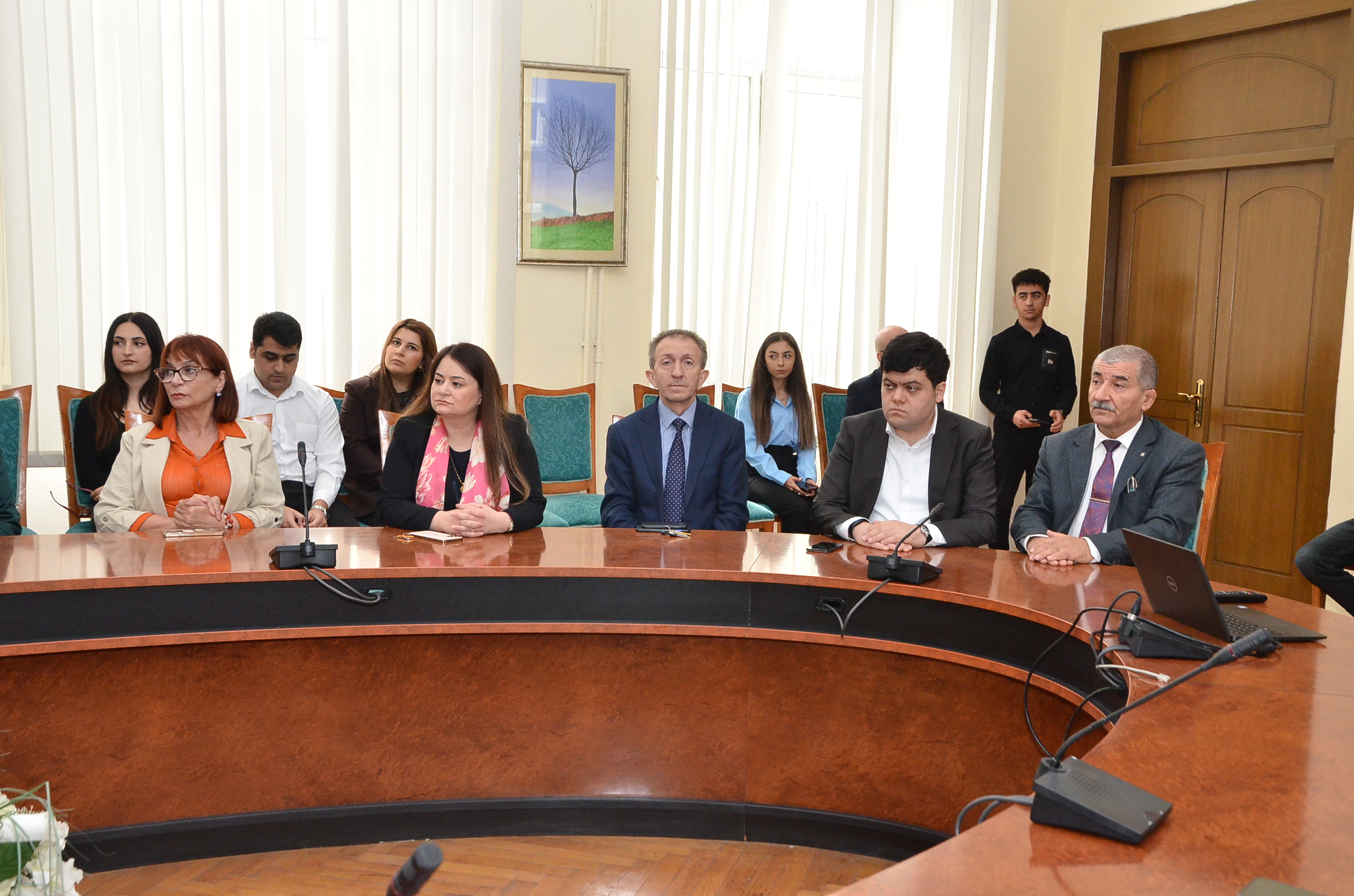 Oktyabrın 29-da DİA-da  Azərbaycan Milli Elmlər Akademiyasının 80 illik yubileyinə həsr olunmuş tədbir keçirilib.