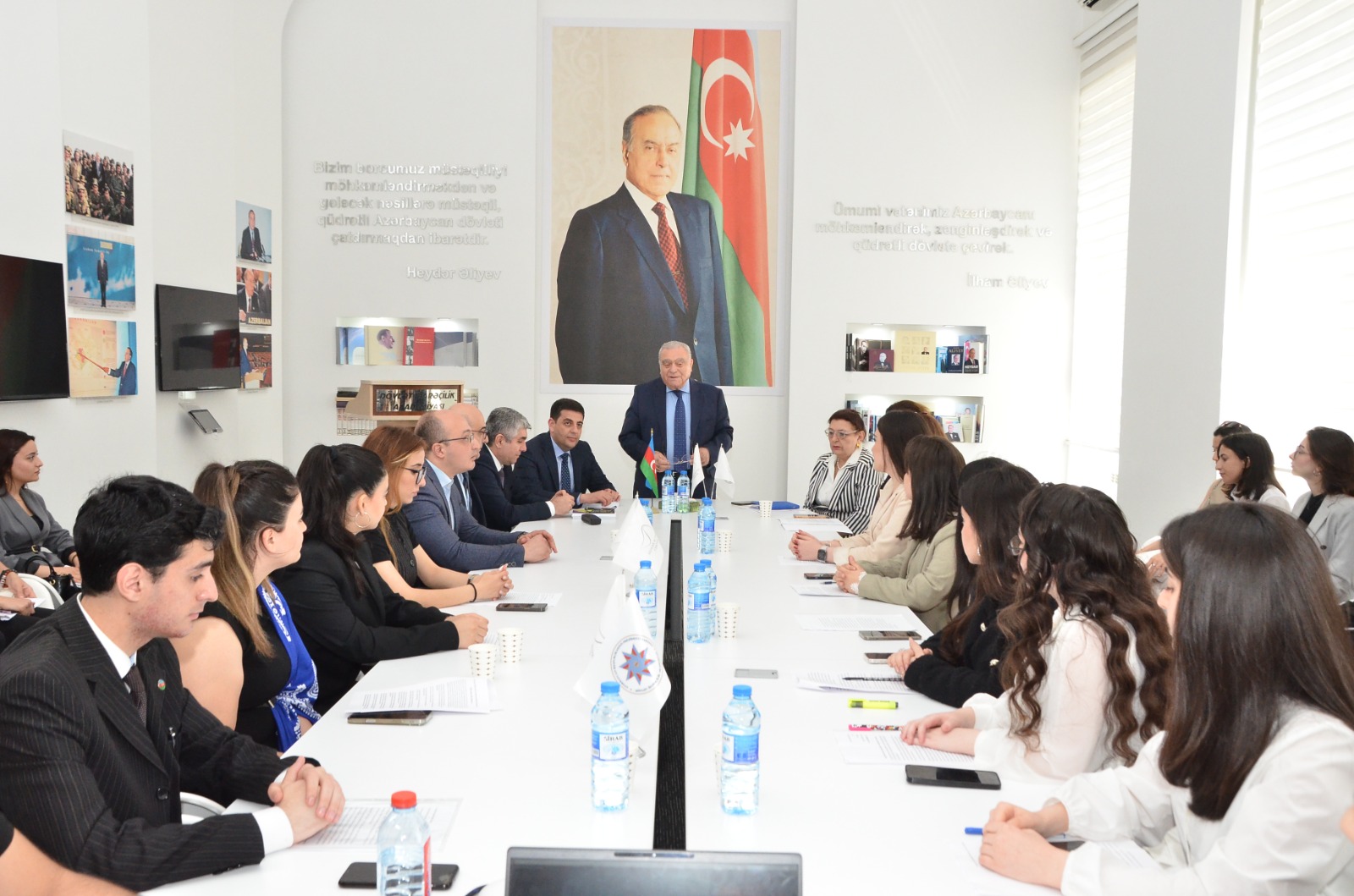 Heydər Əliyev Mərkəzi və DİA Tələbə Elmi Cəmiyyəti birgə konfrans keçirmişlər