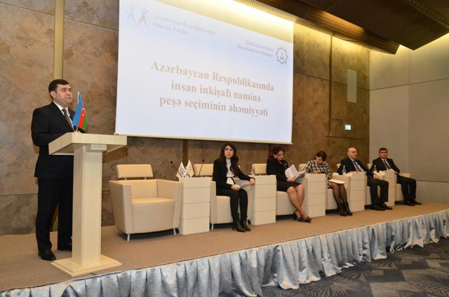 Azərbaycanda davamlı insan inkişafı naminə peşə seçiminin əhəmiyyəti mövzusunda müzakirələr aparılıb