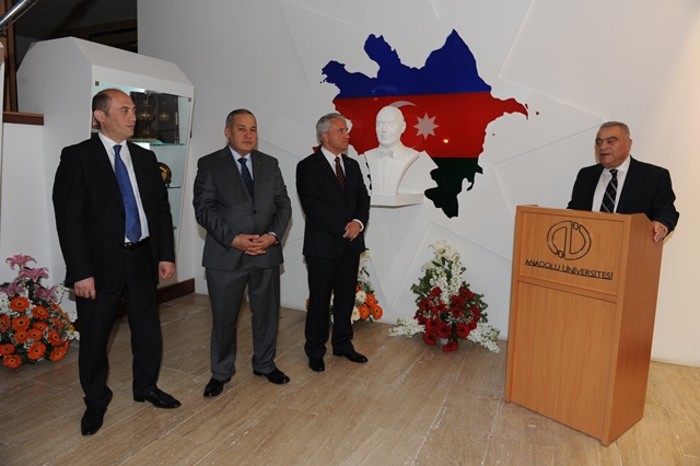 Anadolu Universitetində görüş