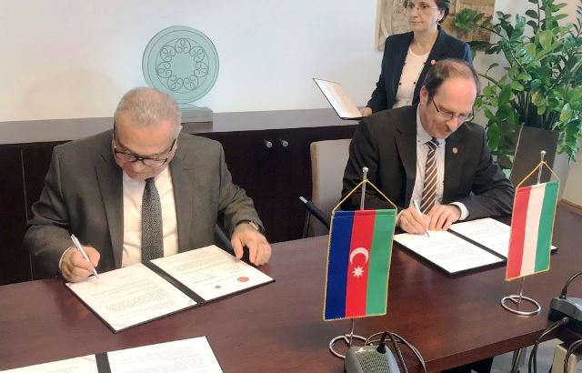Dövlət İdarəçilik Akademiyası ilə Macarıstan Dövlət Qulluğu Universiteti arasında memorandum imzalanıb