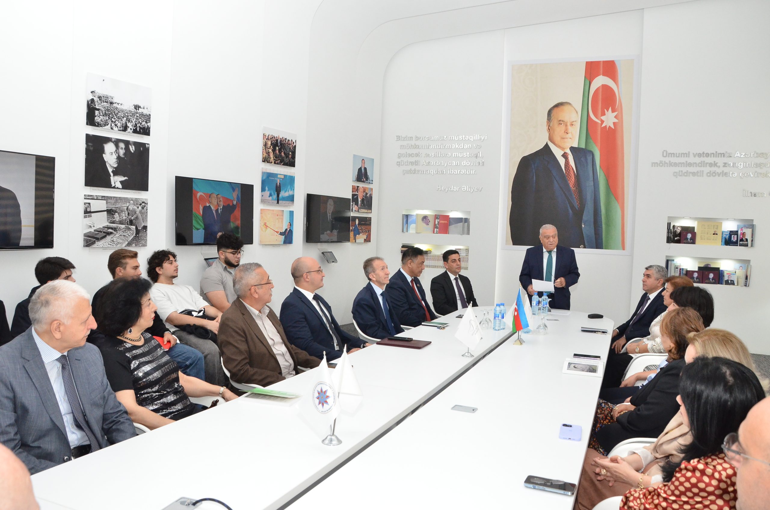 Dövlət İdarəçilik Akademiyasında Dövlət Suverenliyi Günü qeyd olundu