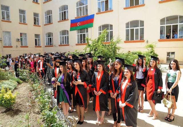 Dövlət İdarəçilik Akademiyasında məzun günü qeyd edilib