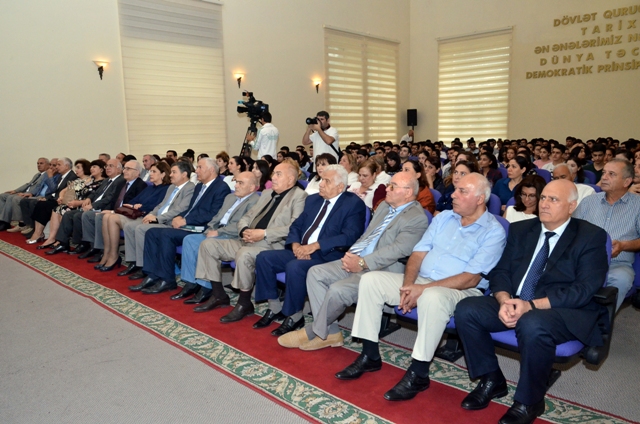 Dövlət İdarəçilik Akademiyasında “Əlimərdan Bəy Topçubaşov. ...Xalqımızın müstəqil yaşayacağına inanırdıq" adlı kitabın təqdimatı keçirilib