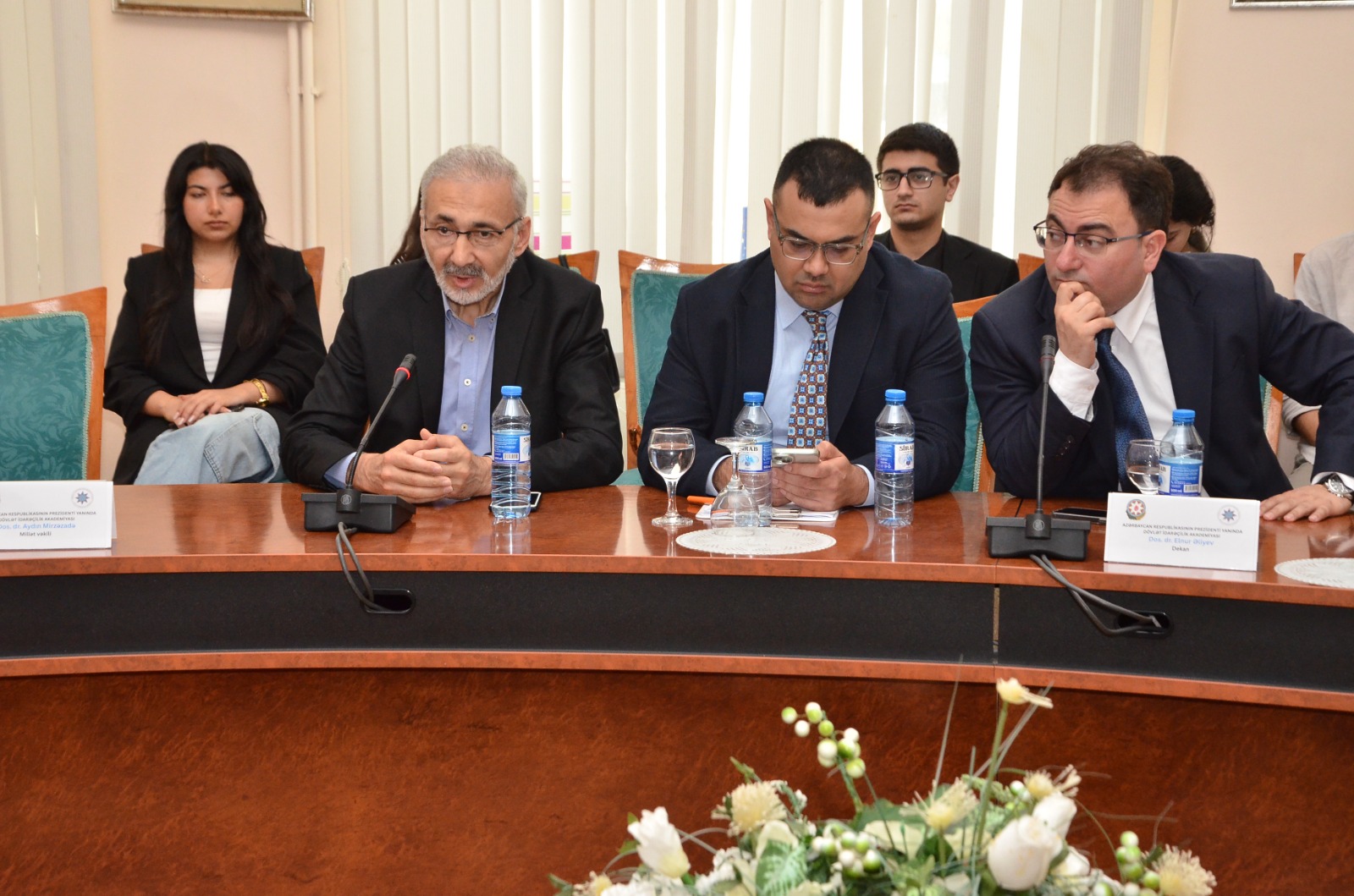 Dövlət İdarəçilik Akademiyasında Türkiyənin tanınmış professorları, beyin mərkəzlərinin nümayəndələri və politoloqları ilə görüş keçirilmişdir