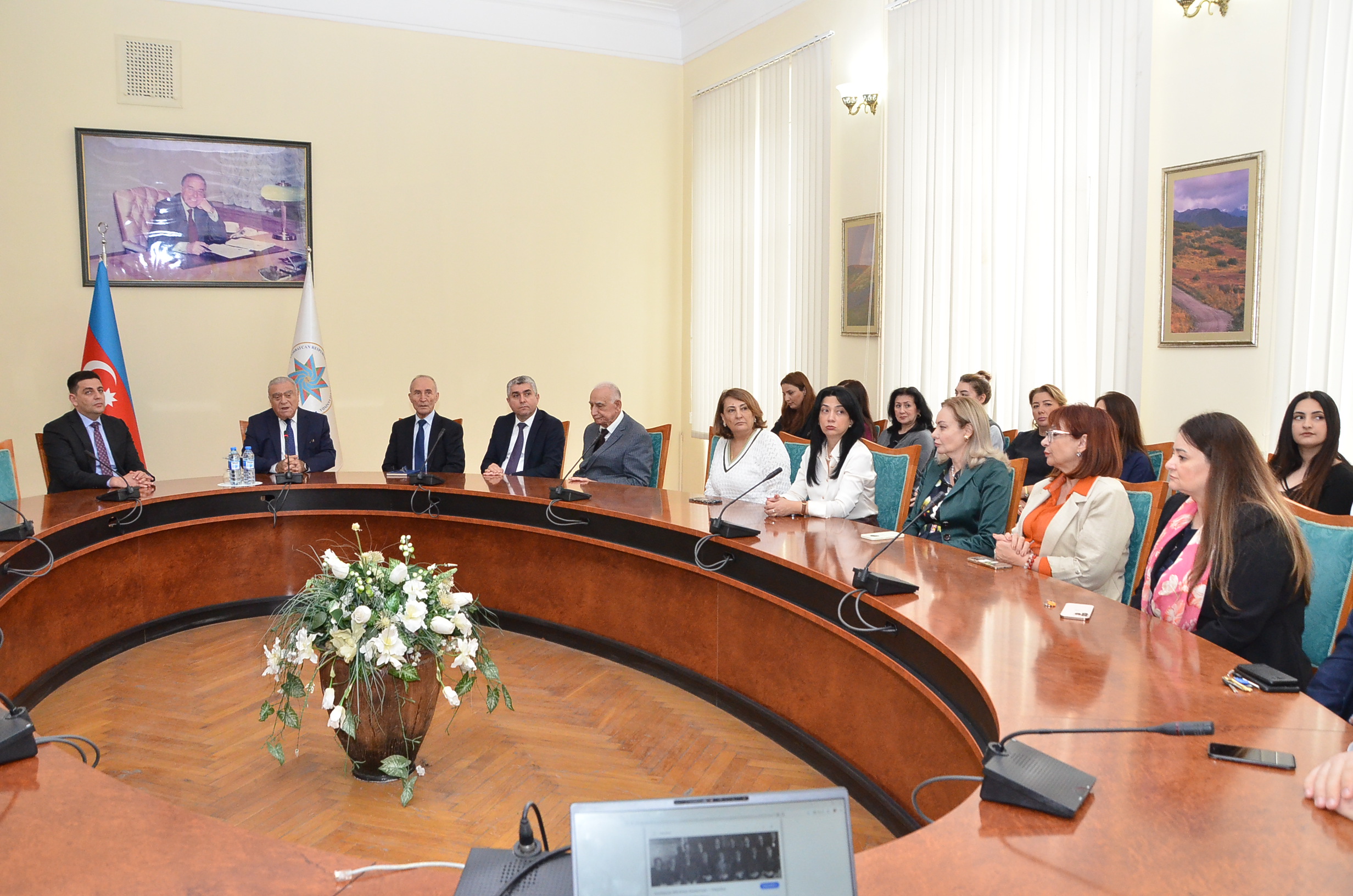 Oktyabrın 29-da DİA-da  Azərbaycan Milli Elmlər Akademiyasının 80 illik yubileyinə həsr olunmuş tədbir keçirilib.