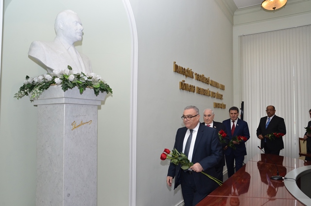 “Qarabağ tədqiqatları” mövzusunda konfrans keçirilib