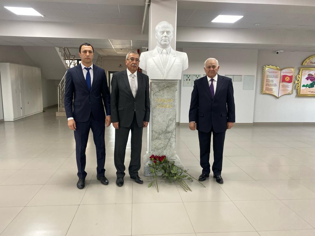 “Azərbaycanın ərazi bütövlüyü və suverenliyinin bərpası; hüquqi aspektlər” kitabının qırğız dilində təqdimatı keçirilib