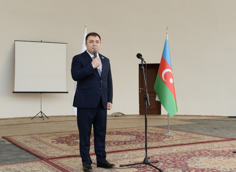 Dövlət İdarəçilik Akademiyasından 393 bakalavr, 96 magistr məzun olub