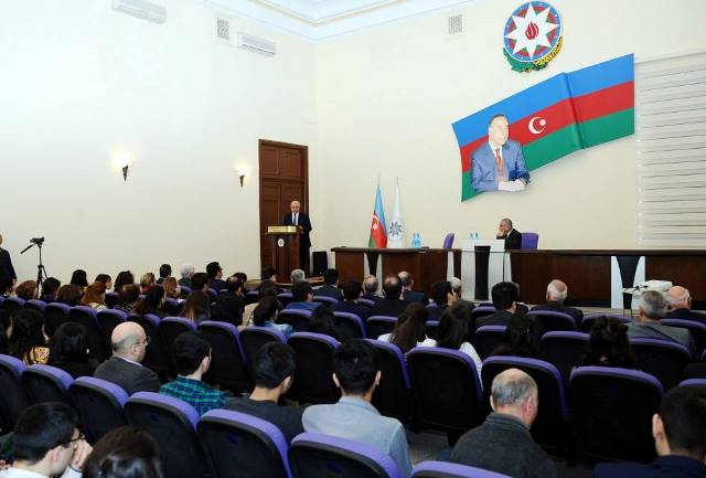 DİA-da seminar: “Heydər Əliyev və Azərbaycan Respublikasının müasir gömrük siyasəti”