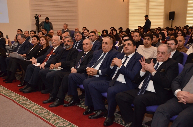 Bakıda dövlət qulluğunda insan resurslarının idarə olunması mövzusunda beynəlxalq konfrans keçirilir