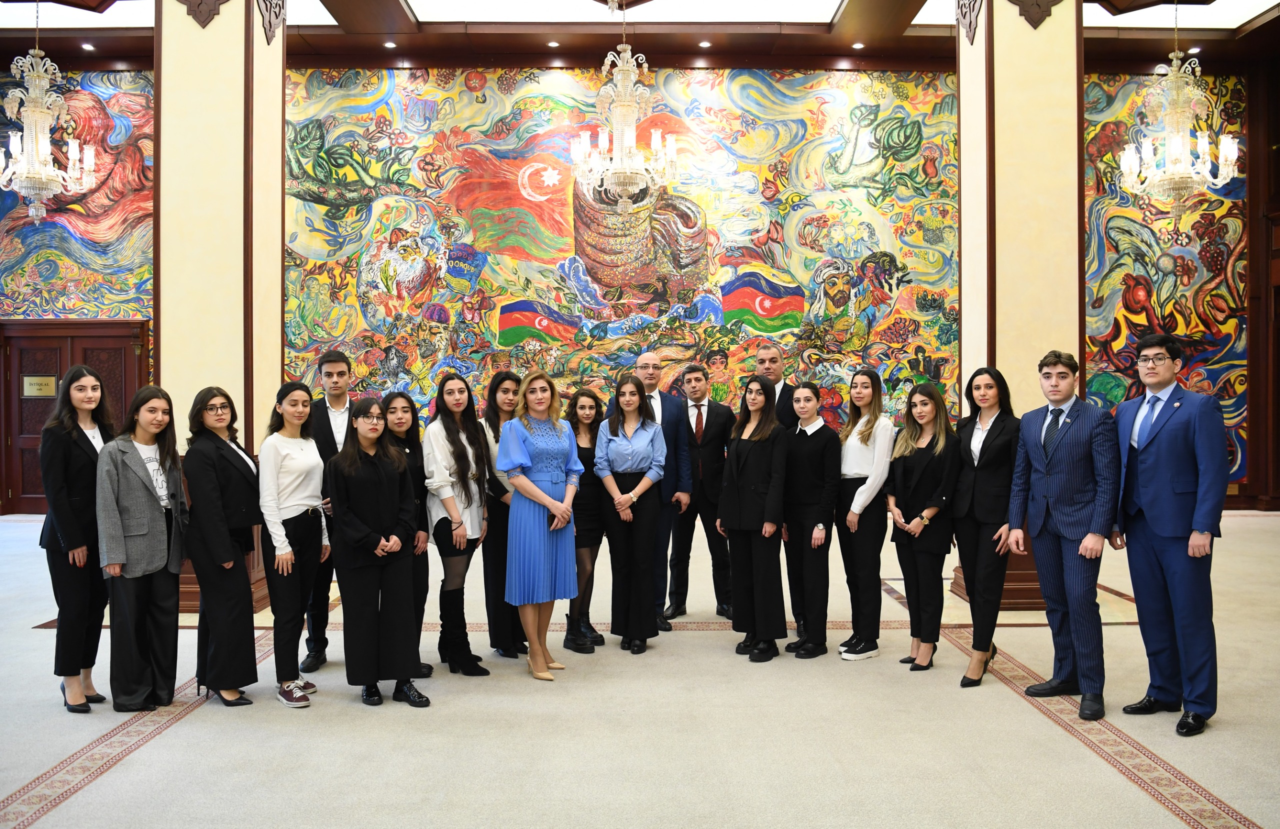 Ulu Öndər Heydər Əliyevin yubiley tədbirləri çərçivəsində Dövlət İdarəçilik Akademiyasının tələbələri Milli Məclisdə olublar