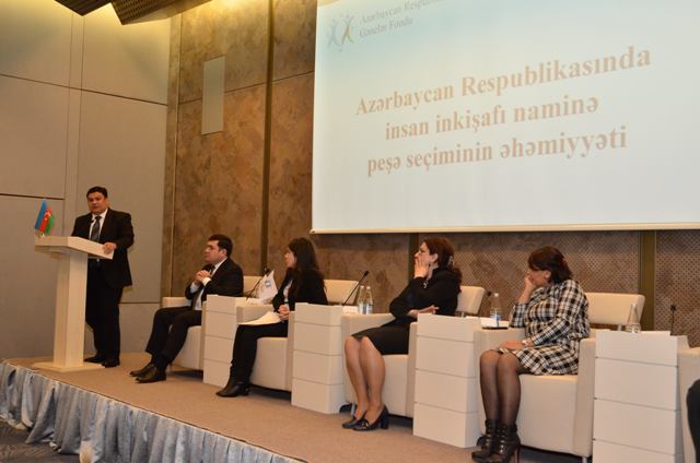 Azərbaycanda davamlı insan inkişafı naminə peşə seçiminin əhəmiyyəti mövzusunda müzakirələr aparılıb