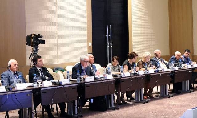 “Davamlı inkişaf və ekoloji sivilizasiya” mövzusunda “dəyirmi masa”da Azərbaycanın bu sahədəki uğurları yüksək qiymətləndirilib