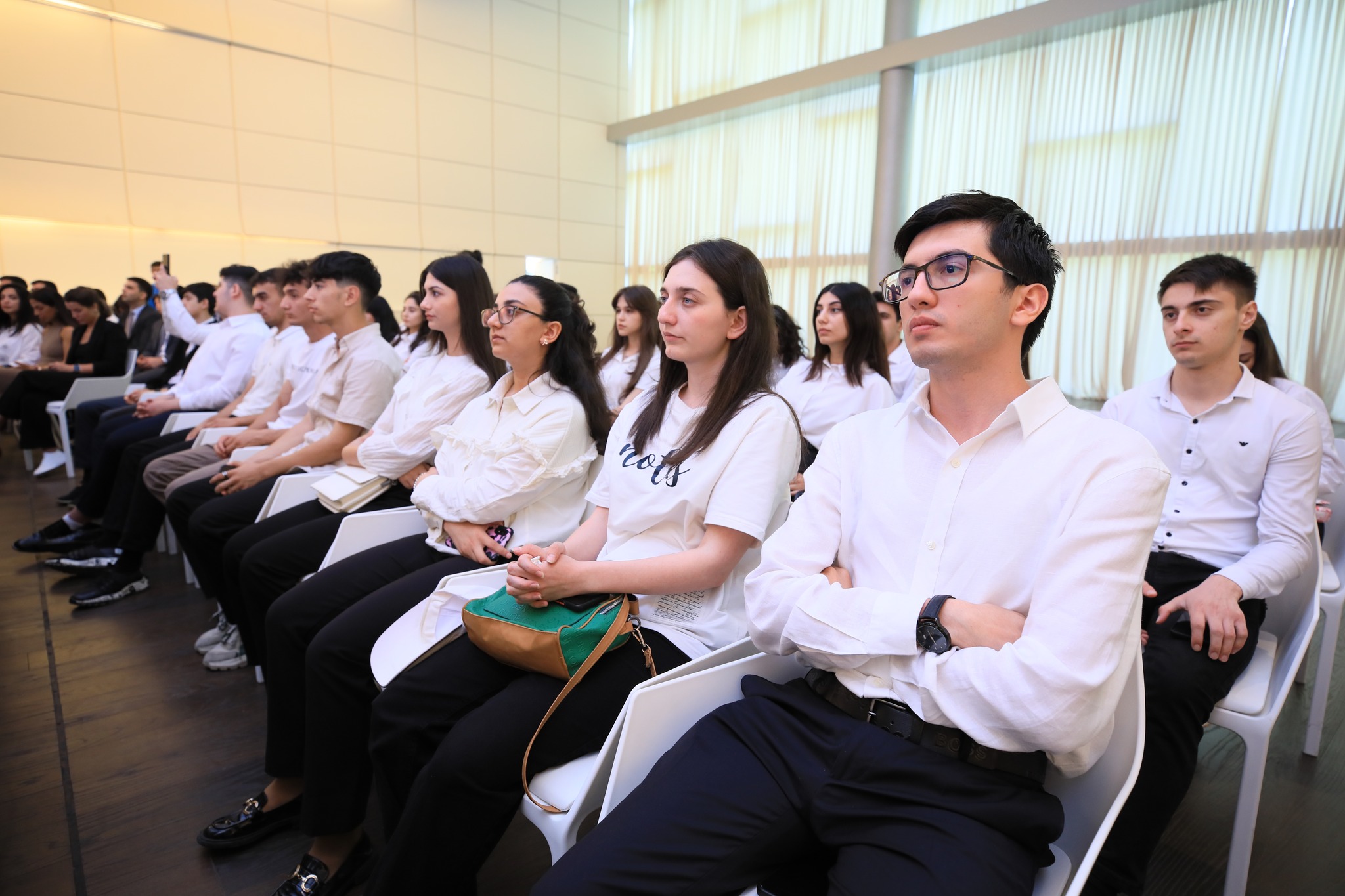 “Prezident İlham Əliyevin innovativ dövlət idarəçiliyi texnologiyaları: COP29-a aparan yol” mövzusunda təqdimat keçirilib