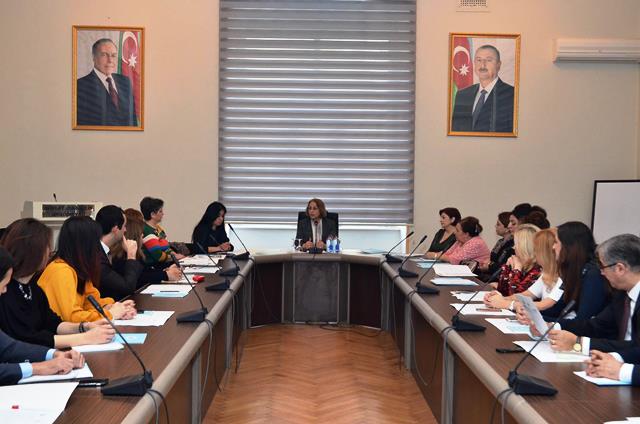 “Dövlət qadın siyasəti”nin həyata keçirilməsində gender məsələləri üzrə məsul şəxslər üçün təlim keçirilmişdir