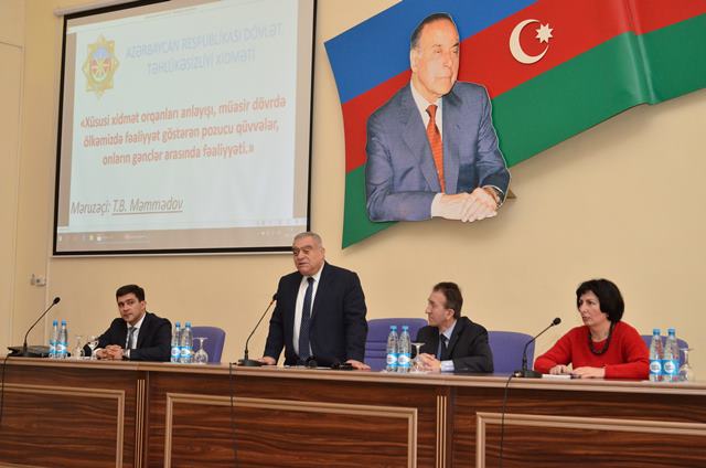 “Dövlət təhlükəsizliyin təmin olunmasında gənclərin rolu” mövzusunda konfrans keçirilmişdir