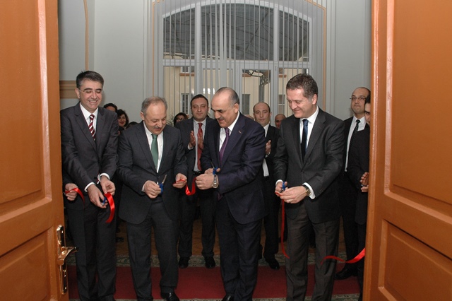 26 yanvar 2015-ci il tarixində Azərbaycan Respublikasının Prezidenti yanında Dövlət İdarəçilik Akademiyasında “Qafqaz Dövlət İdarəçiliyi Araşdırma və Tədris Mərkəzi”nin açılış mərasimi və “Yüksək vəzifəli dövlət qulluqçularının təlimi” proqramının ilk mühaziləri keçirilib