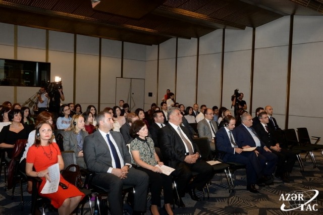 “Gənclər sektorunun idarə edilməsi və gənclər siyasəti üzrə 1-ci Magistr proqramı”nın təqdimat mərasimi keçirilib