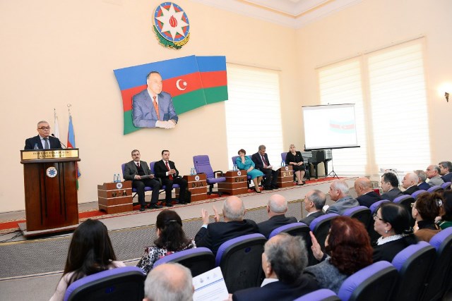 Dövlət Bayrağı Gününə və Konstitusiyamızın 20 illiyinə həsr olunan elmi-praktiki konfrans