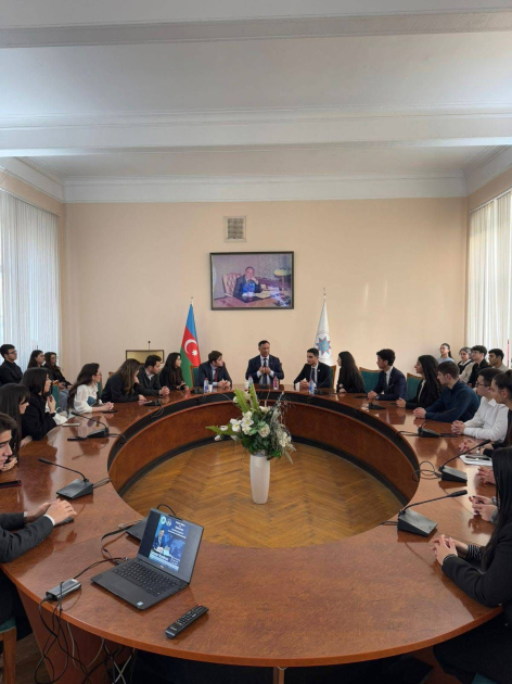 12 Dekabr-Ümummilli lider Heydər Əliyevin anım günü ilə əlaqədar olaraq Azərbaycan Respublikasının Prezidenti yanında Dövlət İdarəçilik Akademiyasında silsilə tədbirlər keçirilmişdir