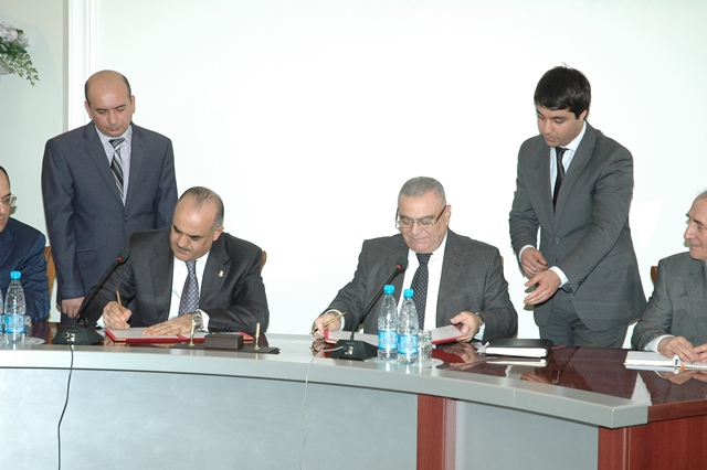 Akademiya ilə Dövlət Sosial Müdafiə Fondu arasında Əməkdaşlıq Memorandumu imzalanmışdır