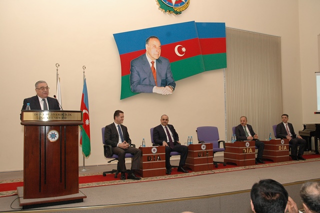 26 yanvar 2015-ci il tarixində Azərbaycan Respublikasının Prezidenti yanında Dövlət İdarəçilik Akademiyasında “Qafqaz Dövlət İdarəçiliyi Araşdırma və Tədris Mərkəzi”nin açılış mərasimi və “Yüksək vəzifəli dövlət qulluqçularının təlimi” proqramının ilk mühaziləri keçirilib