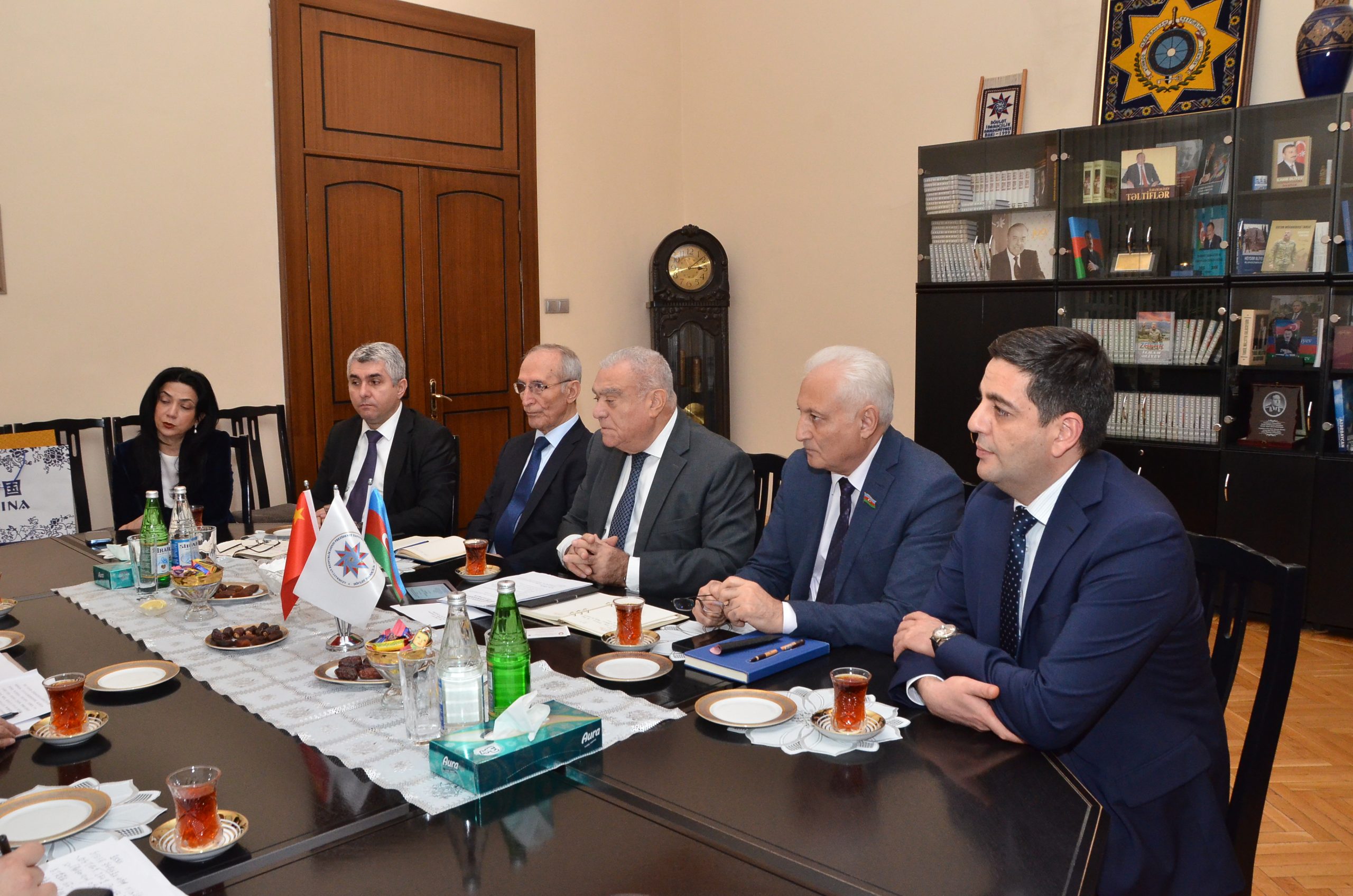 Çin Xalq Respublikasının ölkəmizdəki fövqəladə və səlahiyyətli səfiri Lu Mey Dövlət İdarəçilik Akademiyasında olub