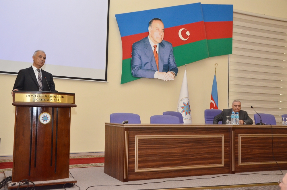 DİN-in əməkdaşları Dövlət İdarəçilik Akademiyasının tələbələri ilə görüşüblər