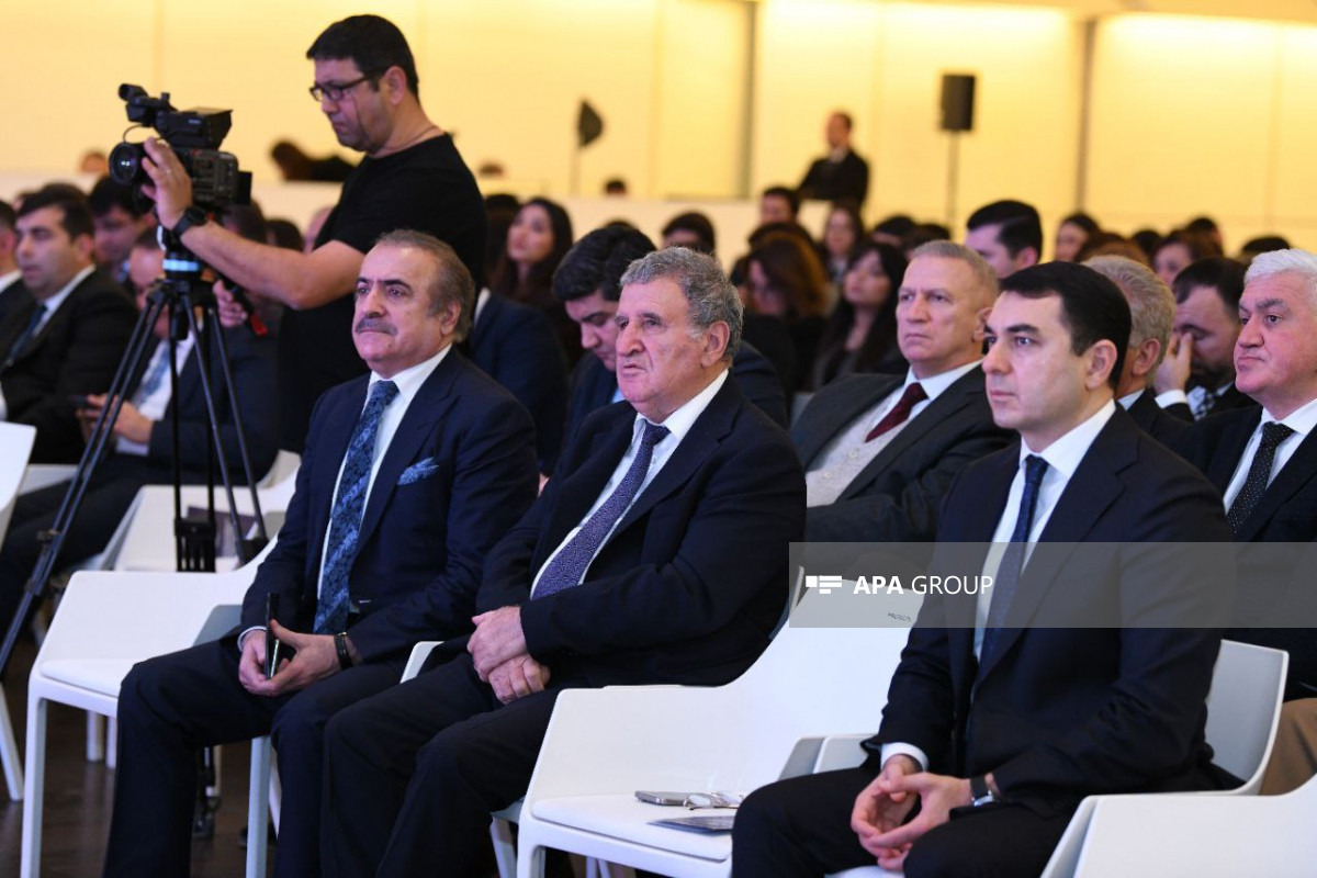 Tələbələrimiz “Mədəniyyət və Hüquq: Müasir Çağırışlar” adlı elmi-praktik Forumda iştirak ediblər