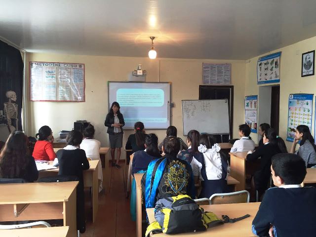 “Davamlı inkişaf naminə kadr potensialının təkmilləşdirilməsi: Azərbaycan modeli” adlı layihə üzrə orta məktəbdə növbəti tədbir keçiridi