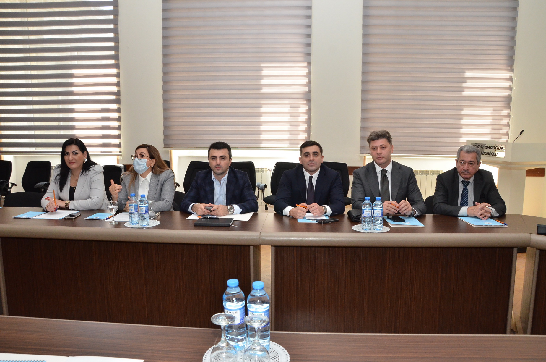 Dövlət İdarəçilik Akademiyasında  icra hakimiyyəti orqanlarının “Sosial-iqtisadi inkişafın təhlili və proqnozlaşdırılması” və “İctimai-siyasi və humanitar məsələlər” şöbələrinin rəhbərləri üçün təlim baş tutdu.