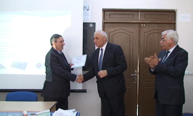 Dövlət İdarəçilik Akademiyası “Elektron imza” İnformasiya Cəmiyyətinin vacib atributudur: Elektron imza tətbiqinin üstünlükləri və aktual problemləri” mövzusunda respublika elmi-praktik konfransda təmsil olunmuşdur