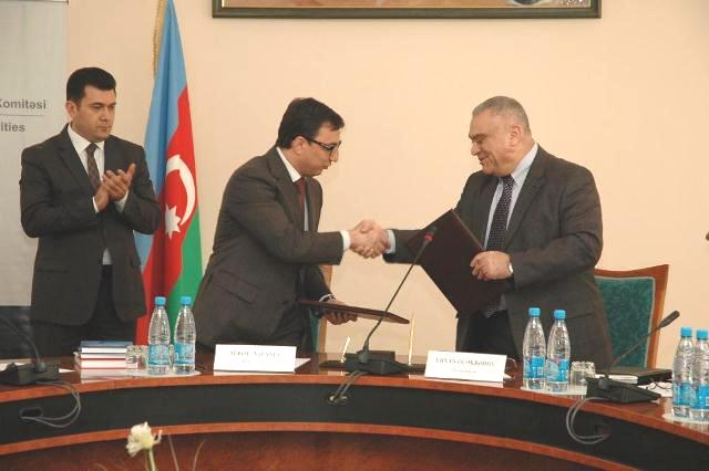 Akademiya ilə Azərbaycan Respublikasının Qiymətli Kağızlar üzrə Dövlət Komitəsi Əməkdaşlıq Memorandumu imzalanmışdır