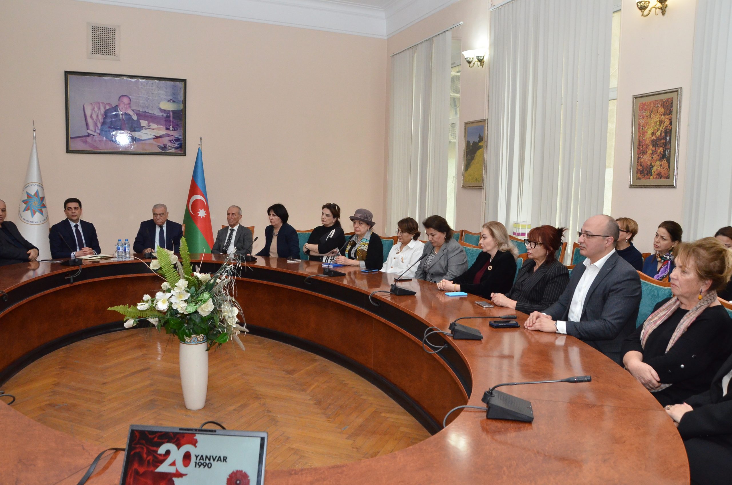 Dövlət İdarəçilik Akademiyasında 20 Yanvar faciəsi qurbanlarının xatirəsi anılıb