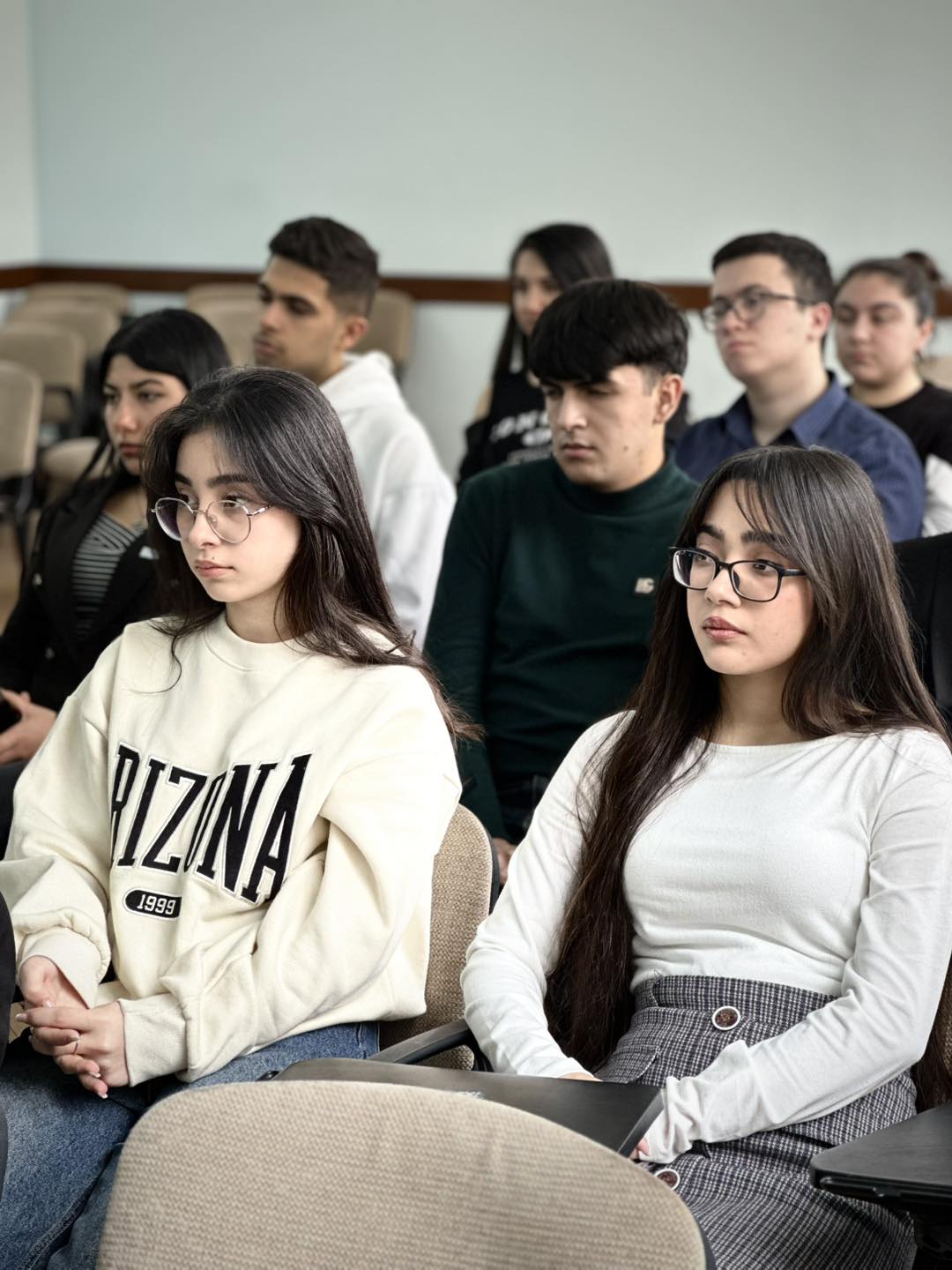 DİA-nın Tələbə Gənclər Təşkilatının nəzdində fəaliyyət göstərən "Vətənpərvərlik" və "Kitab" klublarının birgə təşkilatçılığı ilə 20 Yanvar faciəsinin 25-ci il dönümünə həsr olunmuş tədbir keçirilmişdir