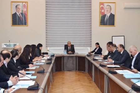 Dövlət İdarəçilik Akademiyasında «Azərbaycan dövlətçiliyinin hüquqi əsasları və inzibati islahatlar» istiqaməti üzrə qısamüddətli ixtisasartırma kursu keçirilmişdir