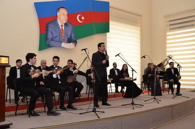 Dövlət İdarəçilik Akademiyasında Novruz bayramına həsr edilmiş tədbir keçirilmişdir