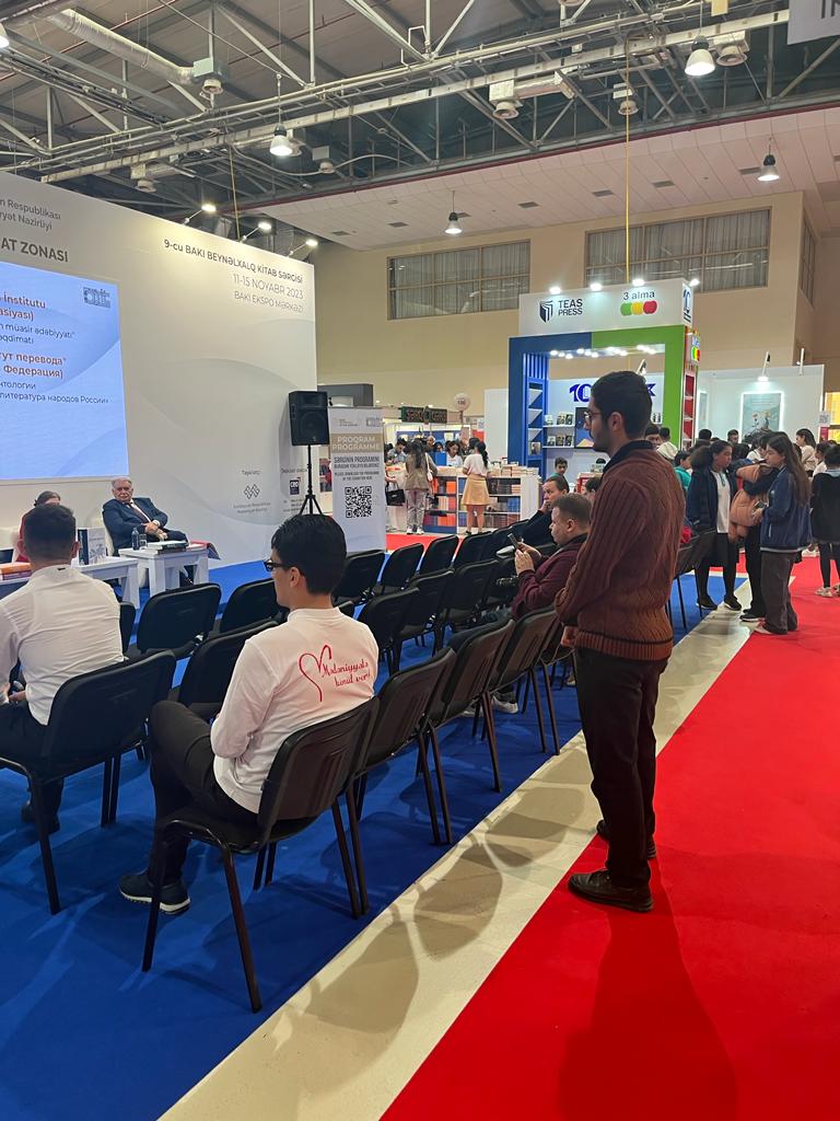 Dövlər İdarəçilik Akademiyasının tələbələri 9-cu Bakı Beynəlxalq Kitab Sərgisində iştirak ediblər